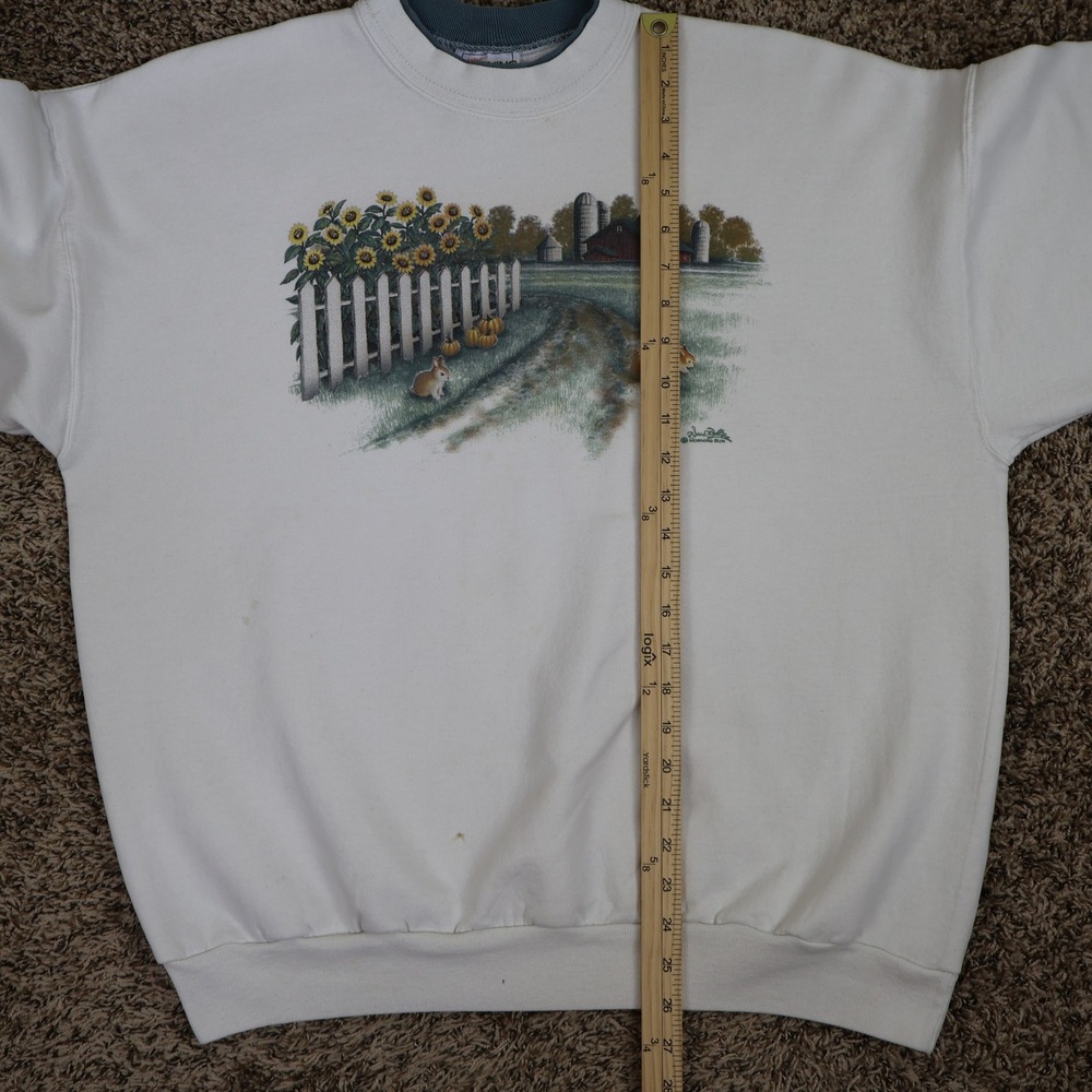 White Scenic Farm Graphic Sweatshirt - Picture 15 of 16